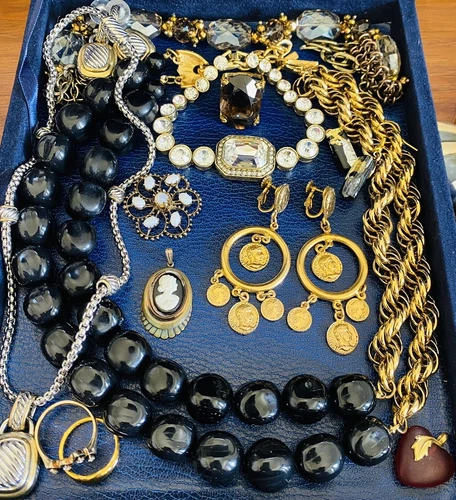 Vintage Estate Costume Jewelry Lot ! High end! MONET and more!
