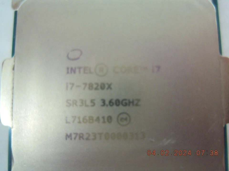 Procesador CPU Intel Core i7-7820X 3,60 GHz 8 núcleos SR3L5 LGA2066 edición extrema Foto 2 de 4