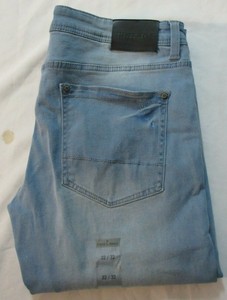 32 x 32 jeans size