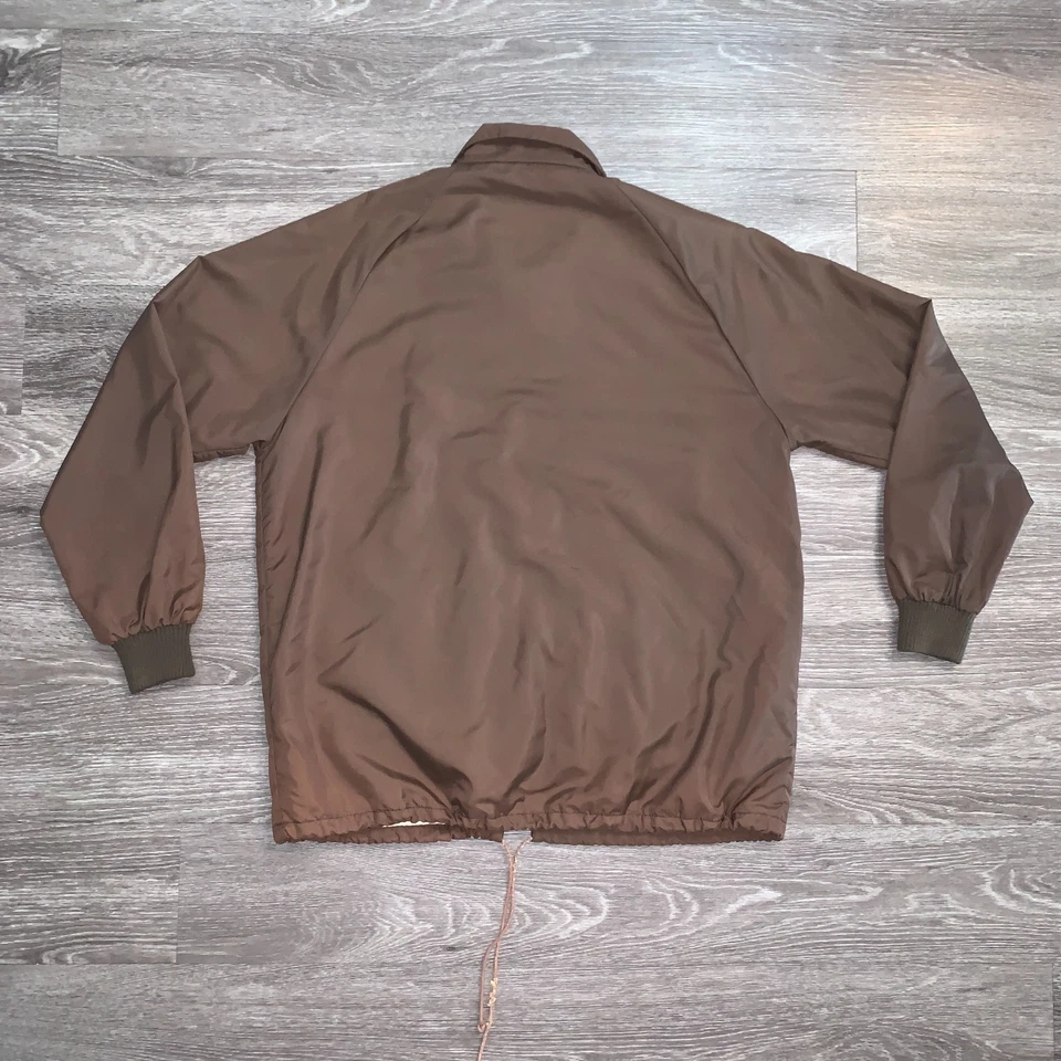 Jaqueta Coach Vintage Anos 80 Etonic Marrom Ovelha Bordada Cachorro Tamanho. L - Imagem 2 de 4