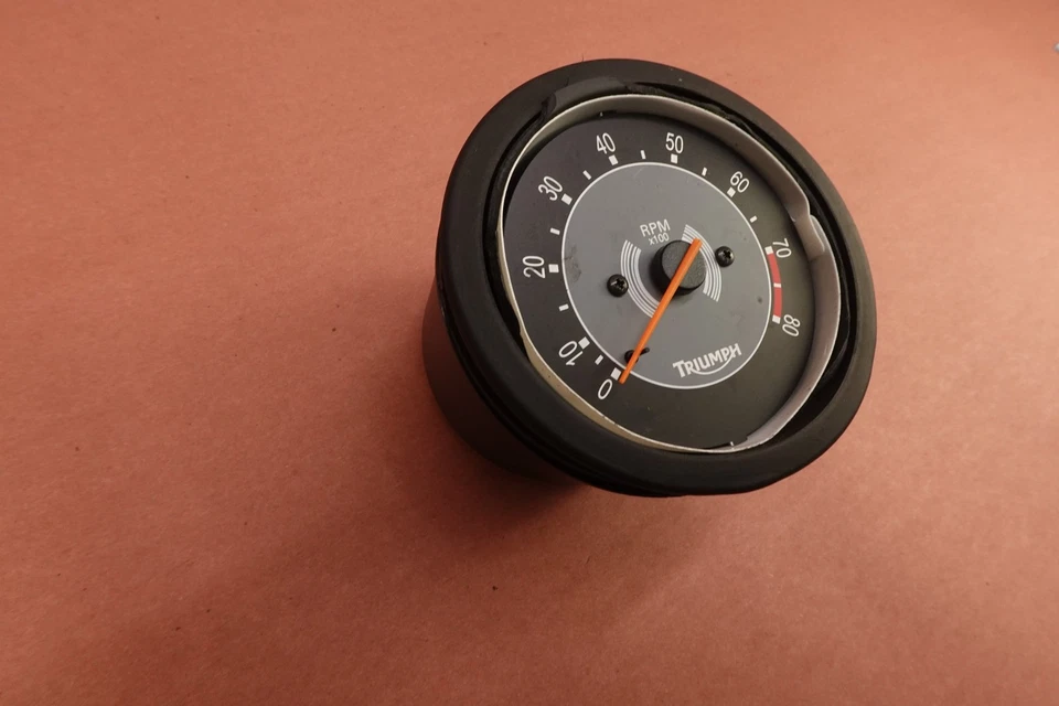 Tacómetro Triumph Bonneville 2002-2007 RPM (PARA REPUESTOS) Foto 3 de 4