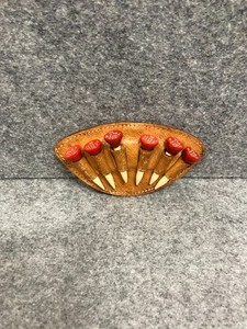 VINTAGE THE REDDY TEE GOLF TEE REAL PIGSKIN PIN ON TEE HOLDER ENGLAND