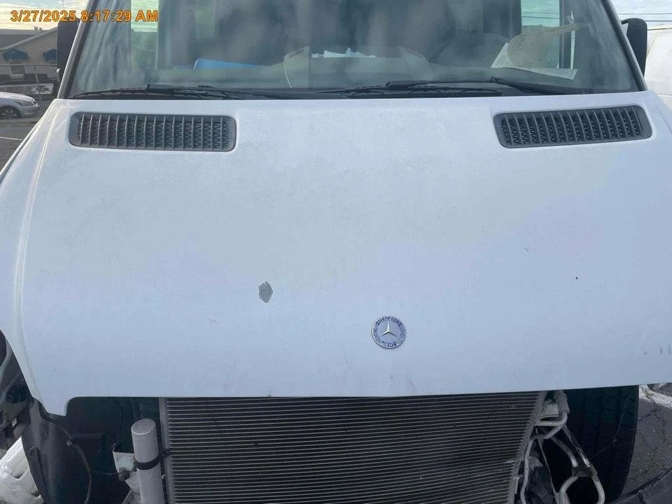 Vidrio de ventilación de puerta delantera izquierda usado se adapta a: Mercedes-Benz Mercedes Sprinter 2012 Foto 4 de 4