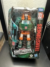 Transformers War For Cybertron Earthrise Hoist Deluxe Class