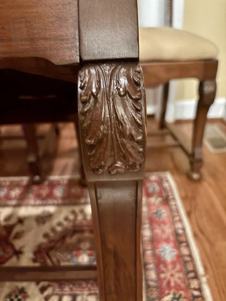 Juego de 6 sillas de comedor antiguas de renacimiento jacobeo de nogal macizo - años 20 Foto 3 de 4