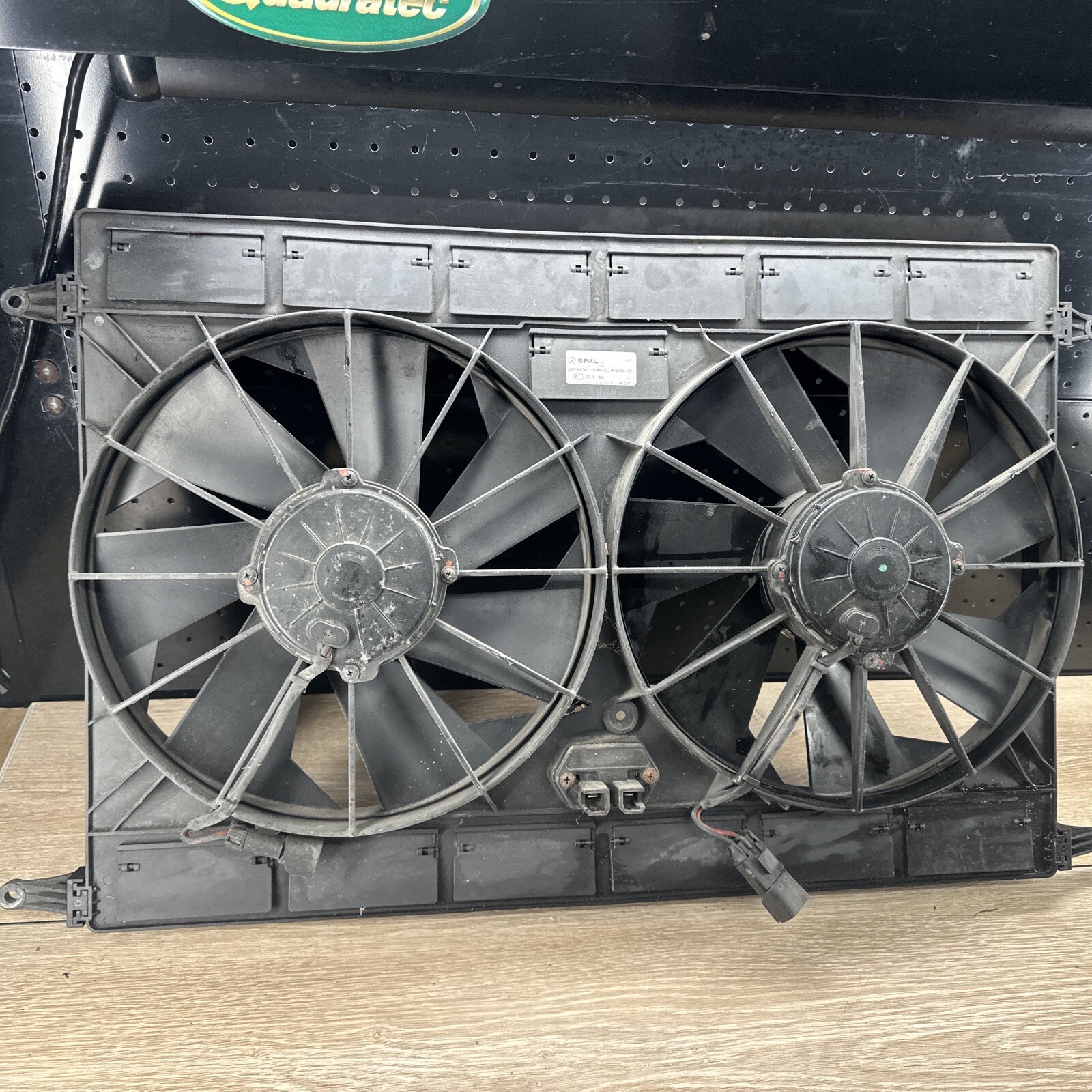 05-08 Maserati Quattroporte M139 Engine Radiator Condenser Cooling Fan OEM