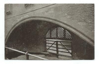 Tower of London Traitors' Gate Gale & Polden Ltd G & P Postkarte um 1910