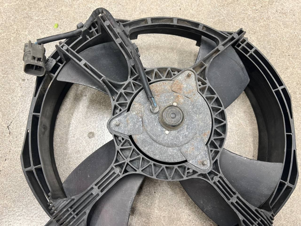 19901996 NISSAN OEM 300ZX Auxiliary Fan A/C Condenser Assembly Non