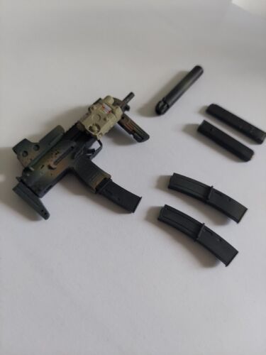 1:6 Easy & Simple  MP7 Submachine Gun , Camo.... - Afbeelding 1 van 4