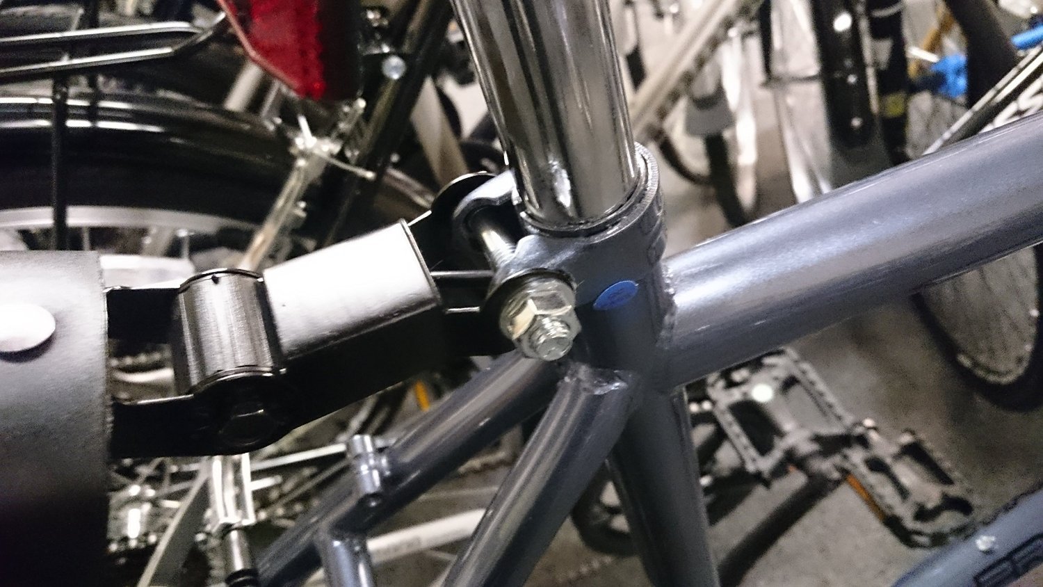 PAIR FULL SUSPENSION BIKE MUDGUARDS FOR 24"& 26" WHEEL MOUNTAIN BIKES