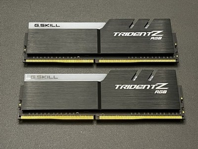 G.Skill Trident Z RGB DDR4 32GB (2x16GB) 4000MHz, CL18-22-22-42