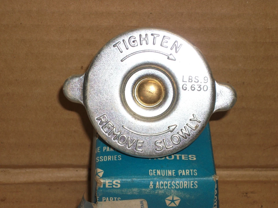 Tapa de radiador Chrysler Rootes 5220487, 1971-1972-1973 Plymouth Cricket NOS Foto 2 de 3