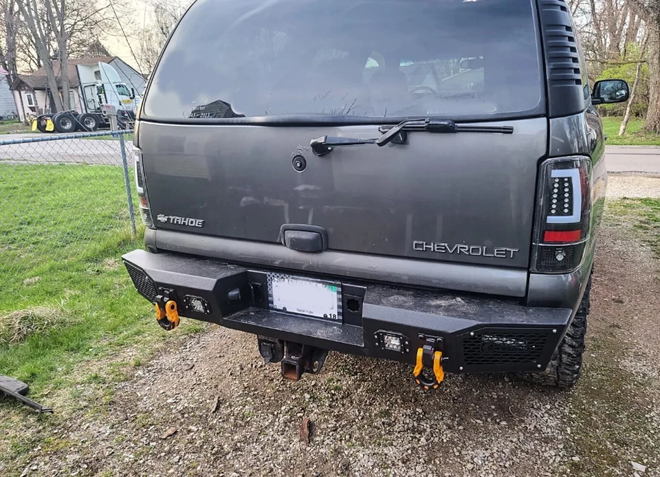 Vijay For 2000-2006 GMC Yukon XL 1500/2500 Steel Rear Bumper with LED Light - Изображение 2 из 4