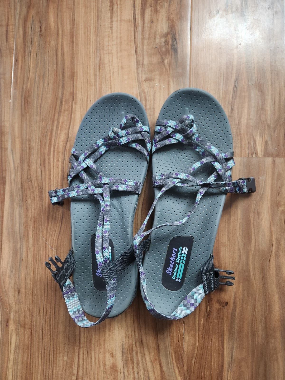 Skechers Reggae Blue Grey Strappy Toe Loop Sandals Women's 11