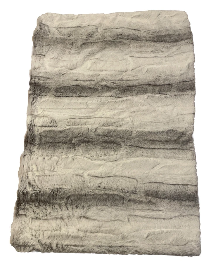 (2) DKNY Acogedor Lujo Piel Sintética 20" x 30” Queen/Estándar Almohada Fundas Suave CIN Foto 2 de 4