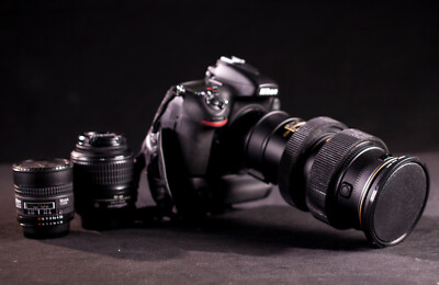 Nikon D-800 DSLR / Zoom Lens AF-S VR 70-200mm 1:28/Fisheye/18mm