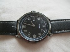 Wristwatch Round Face Black Buckle Band Date Indicator Minimalist Stylish