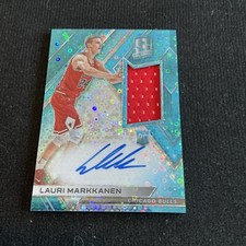 2017-18 Panini Spectra Basketball Cards 19