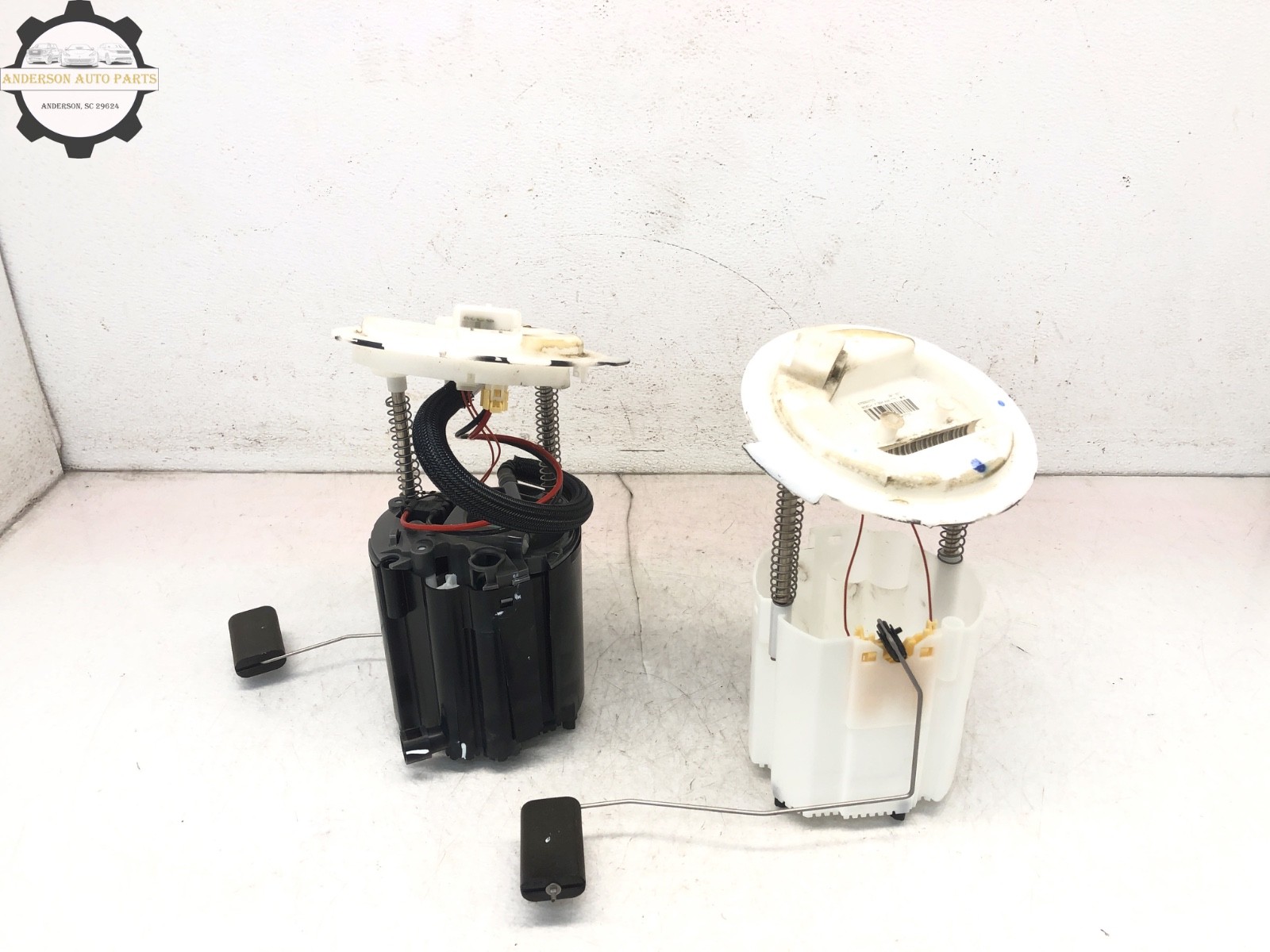 2017-2024 MASERATI LEVANTE FUEL GAS TANK PUMP SENDING UNIT OEM