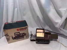 GAF Pana-Vue Automatic Lighted 2x2 Slide Viewer with Box & Transformer – Tested