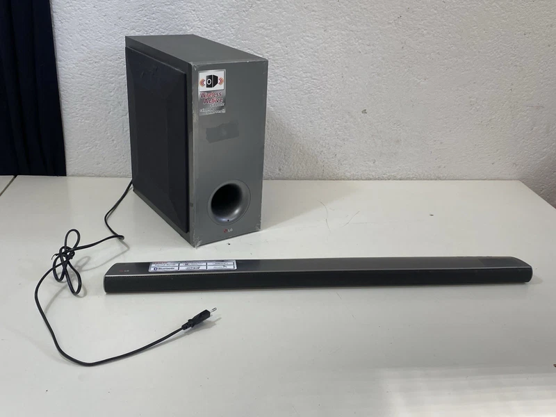 LG Soundbar NB3540 with 320W Wireless Subwoofer