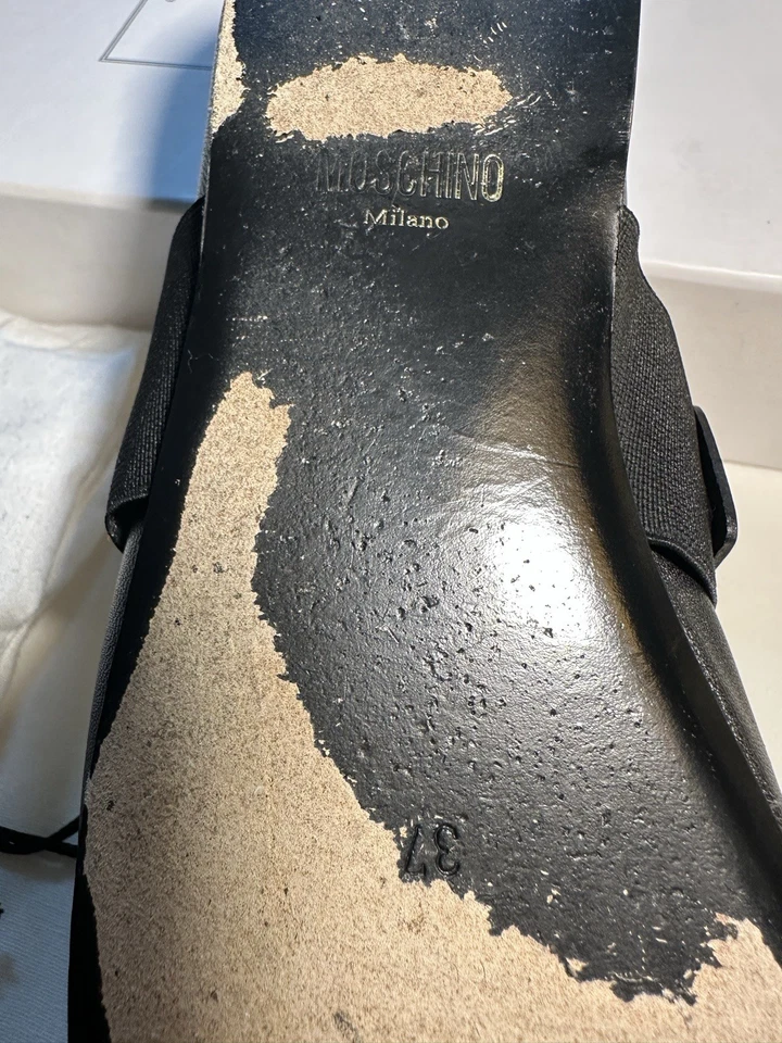 Moschino Couture Leather Ballet Flats With Gold Metal Logo Black Sz 37 - Image 4 of 4