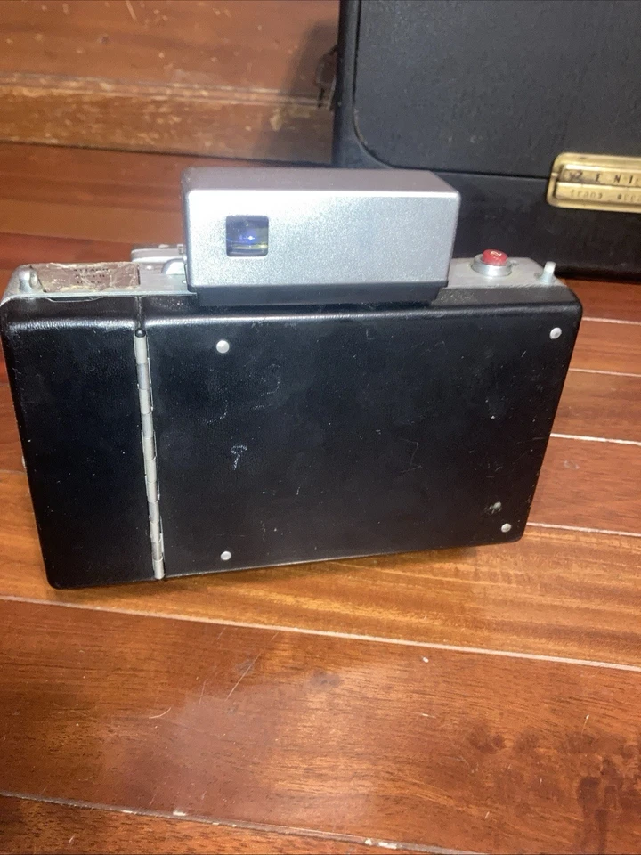 Vintage Polaroid Camera - Image 3 of 4