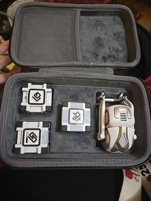 Anki Cozmo robot toy with 3 cubes and  carry case used Not Tested