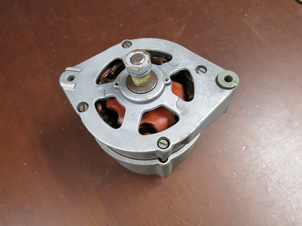 Alternador BOSCH remanufacturado para Volkswagen 75-79 (AL86X) Foto 3 de 4