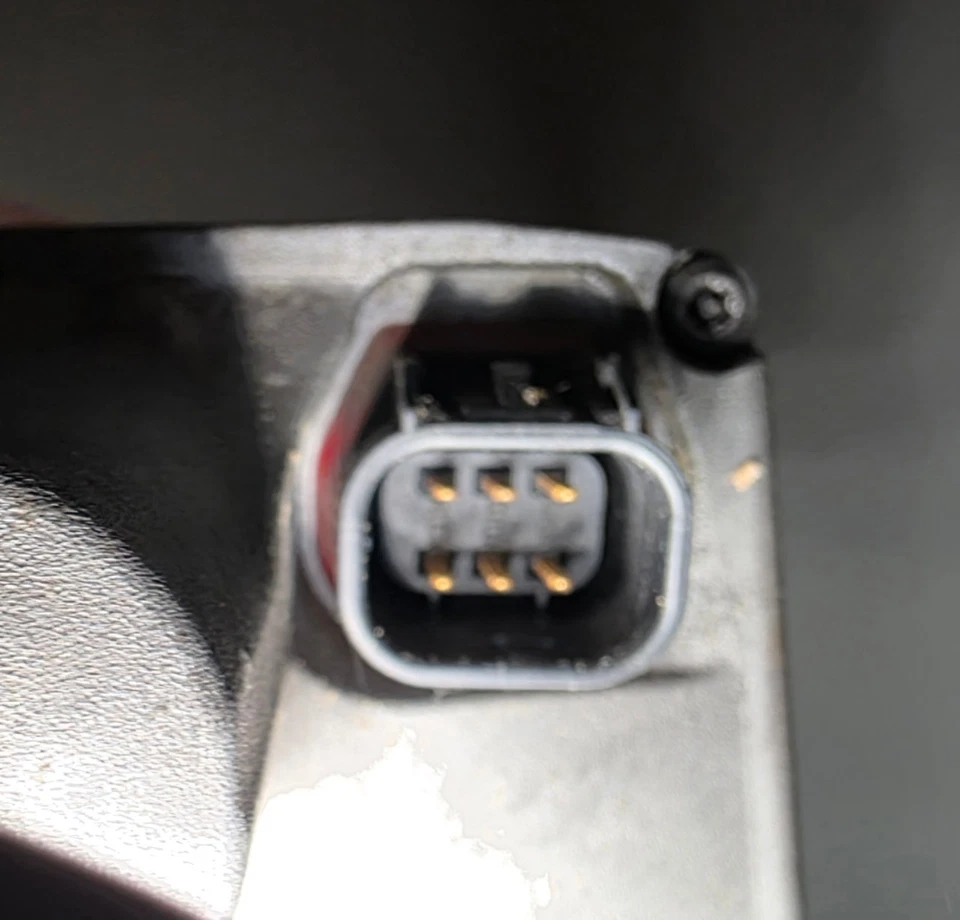 Corpo do acelerador lâmina prata Camaro Corvette 12570790 - Imagem 3 de 4