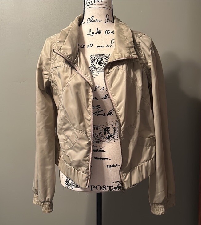 DKNY Active light jacket - image 2