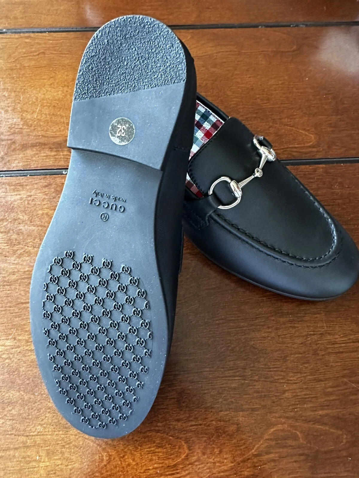 Mocassins Gucci enfant neufs (taille 32)