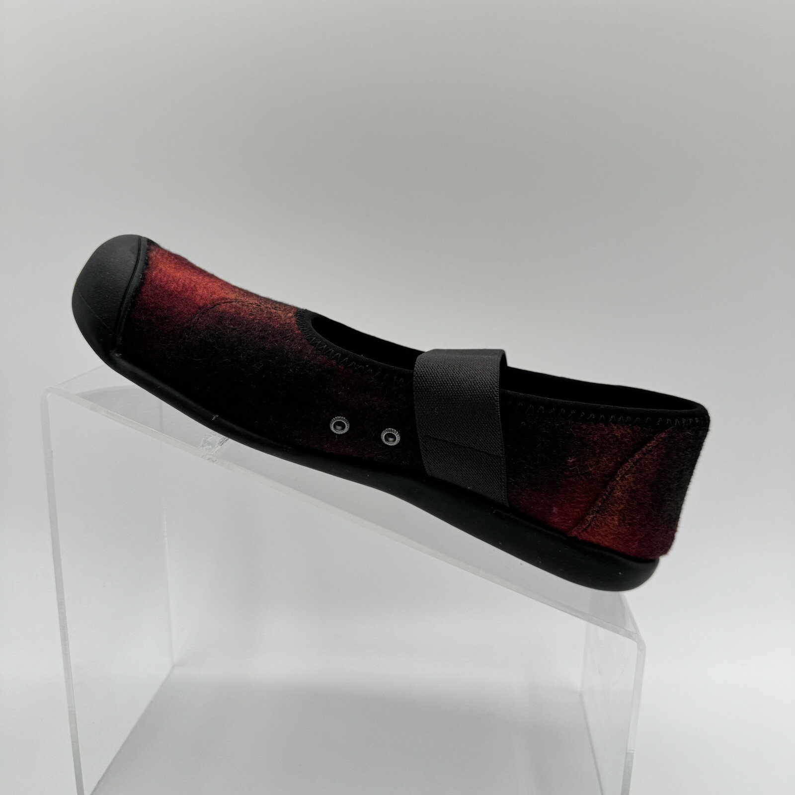 Plaid KEEN donna Siena Mary Jane piatto Mary Jane bufalo taglia 7 5 nero rosso T1