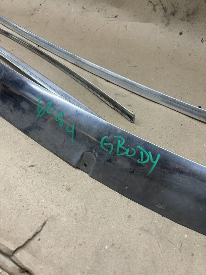 1981 85 86 88 87 Monte Carlo Regal Cutlass Malibu Juego completo de molduras de parabrisas delantero Foto 3 de 4