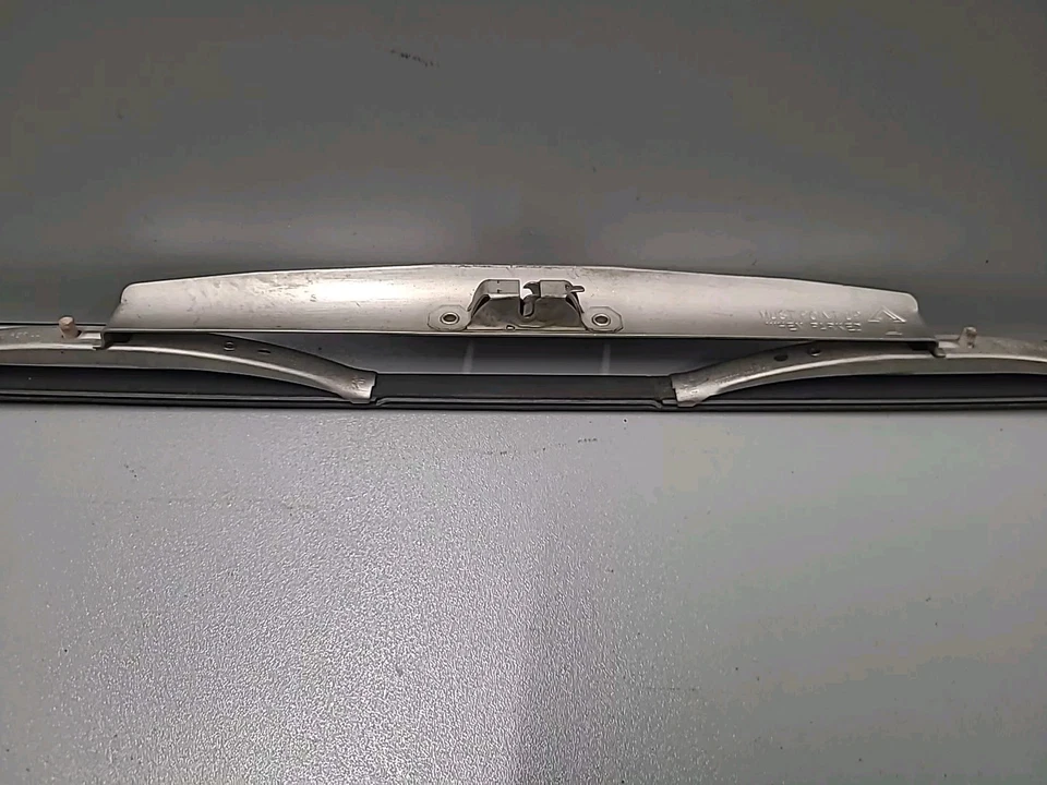 Dodge W100 1970 limpiaparabrisas de 13" Foto 3 de 4