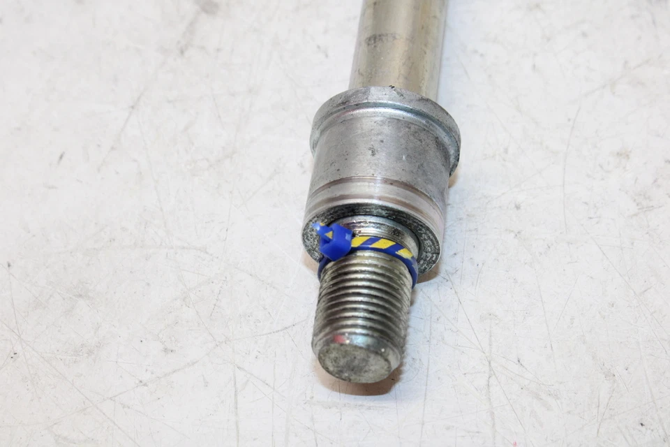 Yamaha Fz6r 2010 llanta delantera eje pivote perno Foto 4 de 4