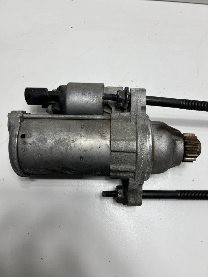 VOLKSWAGEN GOLF JETTA BEETLE PASSAT AUDI A3 2010-2016 MOTOR DE ARRANQUE 1,8 L OEM Foto 2 de 4