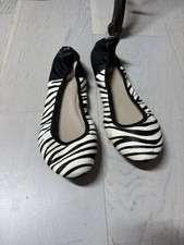 Butterfly Twists Size 5 Zebra Print Pony Skin Leather Fold Up Shoes