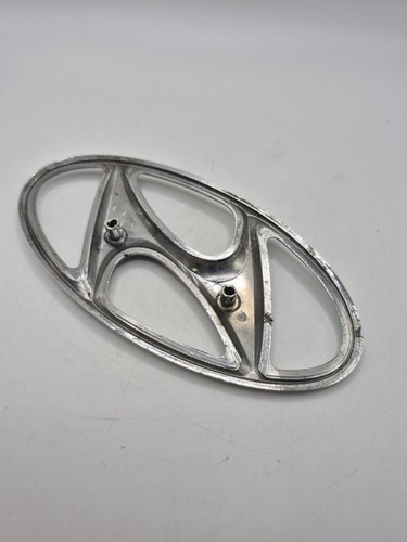 Hyundai Genuine Emblem Badge Logo 145mm Used OEM Part - Picture 5 of 8