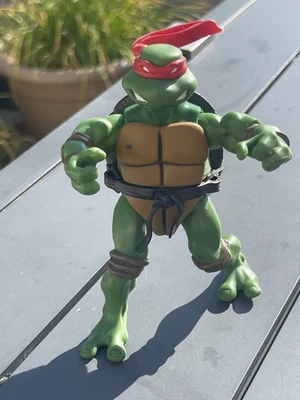 Teenage Mutant Ninja Turtles 2002 Raphael 4.5" Figure - Photo 1/4