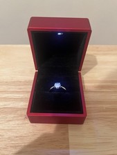 VVS1 Moissanite Engagement Ring with an adjustable size  1 CT