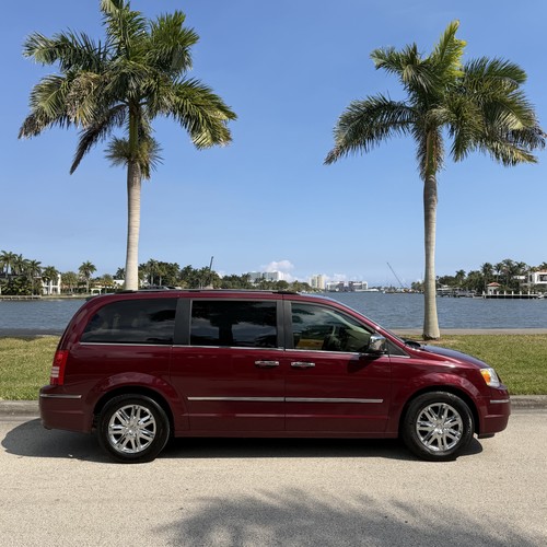 2008 Chrysler Town & Country