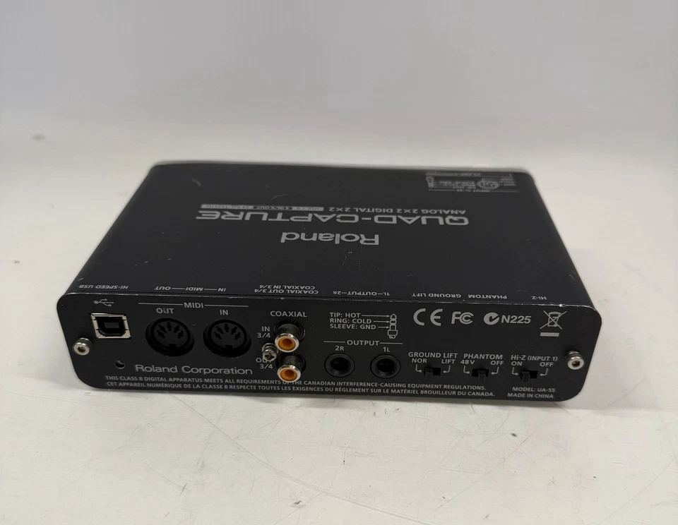 Roland QUAD-CAPTURE UA-55 Black Audio Interface 24Bit 192kHz AUTO-SENSE - Image 4 of 4