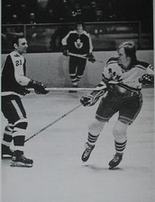 PRINT HOCKEY PICTURE TORONTO MAPLE LEAFS BOBBY BAUN vs NEW YORK GLEN SATHER
