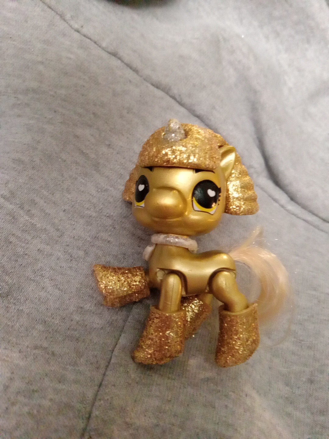 Zuru Unicorn Squad 5 Surprise Gold Shimmer