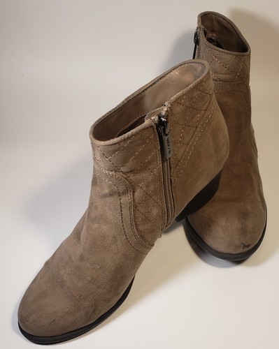 Unisa Women's Taupe Embellished Ankle Boots Suede Bootie Zip Up Size 7.5 M - Picture 6 of 10