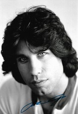 John Travolta Autogramm signed 20x30 cm Bild s/w