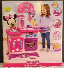 Disney Junior s Minnie the Flipping Fun Kitchen