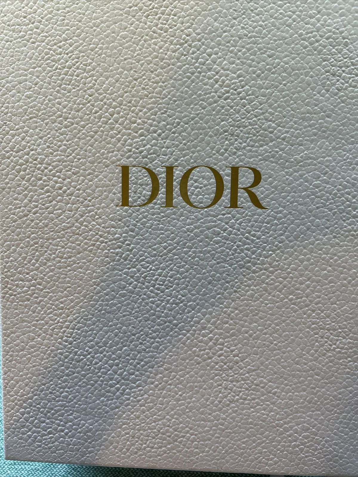 Authentique boîte à chaussures vide Dior 12” x 8” x 4,5”