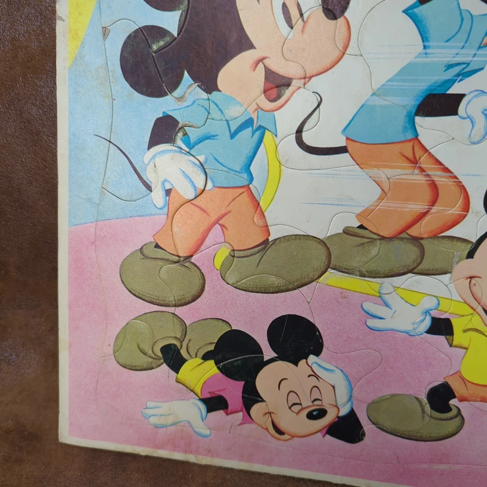 Walt Disney Mickey Mouse 4557 Vintage 1969 Whitman Frame Tray Puzzle Complete - Image 3 of 4